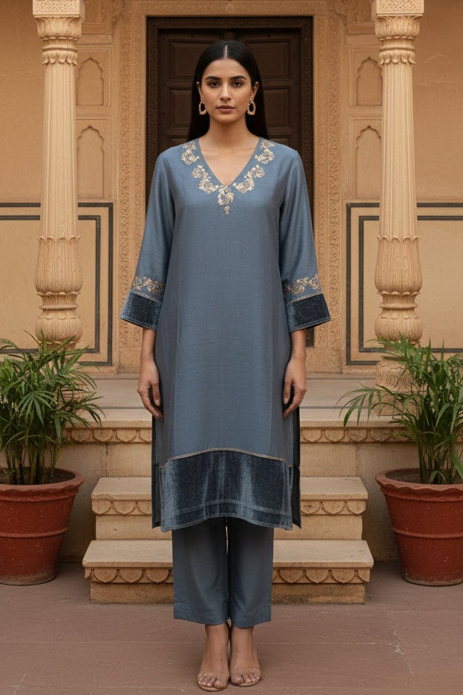 SARMAYI Chanderi Silk Zari Embroidery Kurta – Premium Indian Ethnic Gold Embroidered Kurta